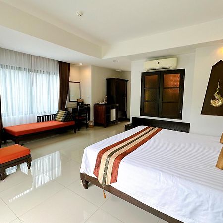 Navatara Phuket Resort Rawai Exterior foto