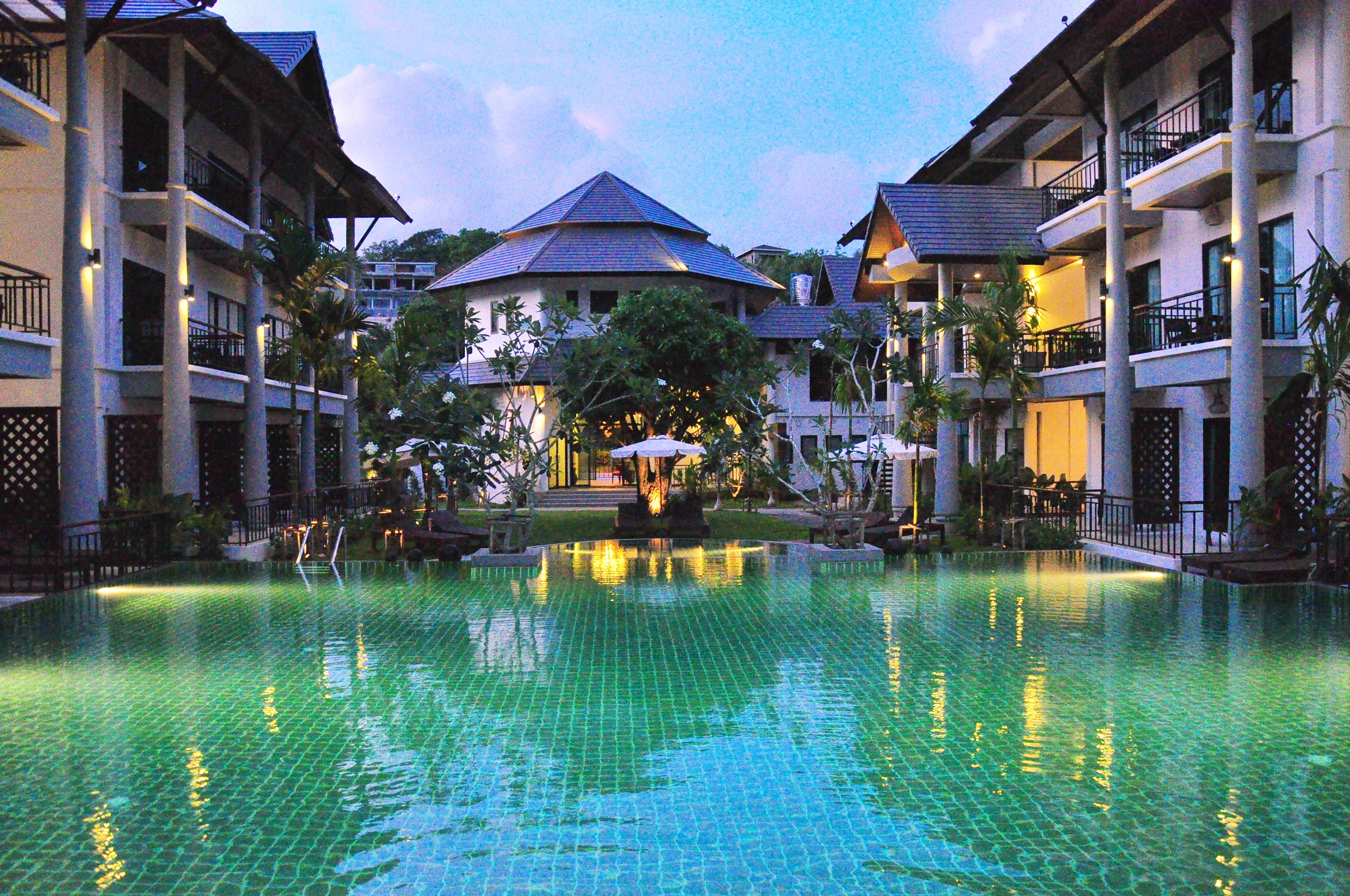Navatara Phuket Resort Rawai Exterior foto