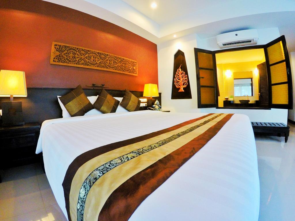 Navatara Phuket Resort Rawai Exterior foto